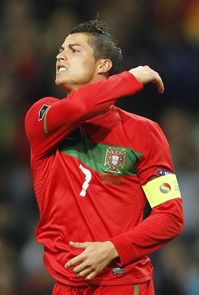 热火伤病报告：鲍威尔左脚踝扭伤将缺席今日对阵独行侠的比赛