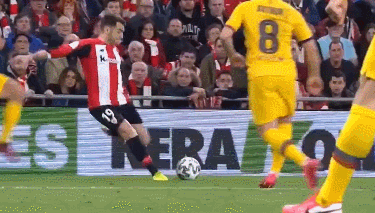 NBA：独行侠轻取公牛 东契奇收获准三双