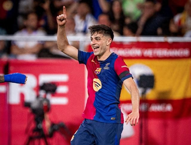 全家福宣，U16国少小将万项加盟塞尔超贝尔格莱德红星俱乐部